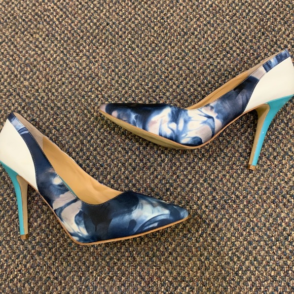 Stunning heels - Picture 3 of 4